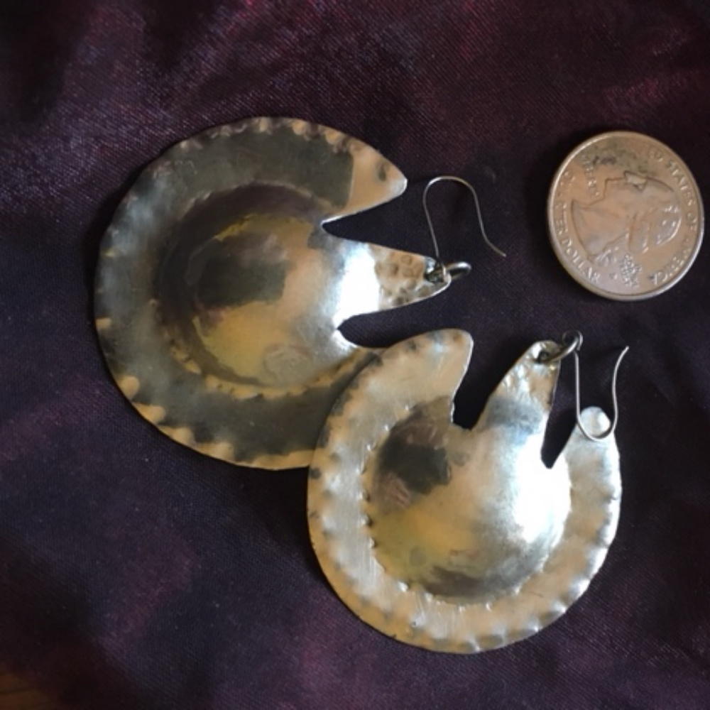 Big disc earrings